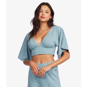 NWT Roxy loungin away blue top size medium